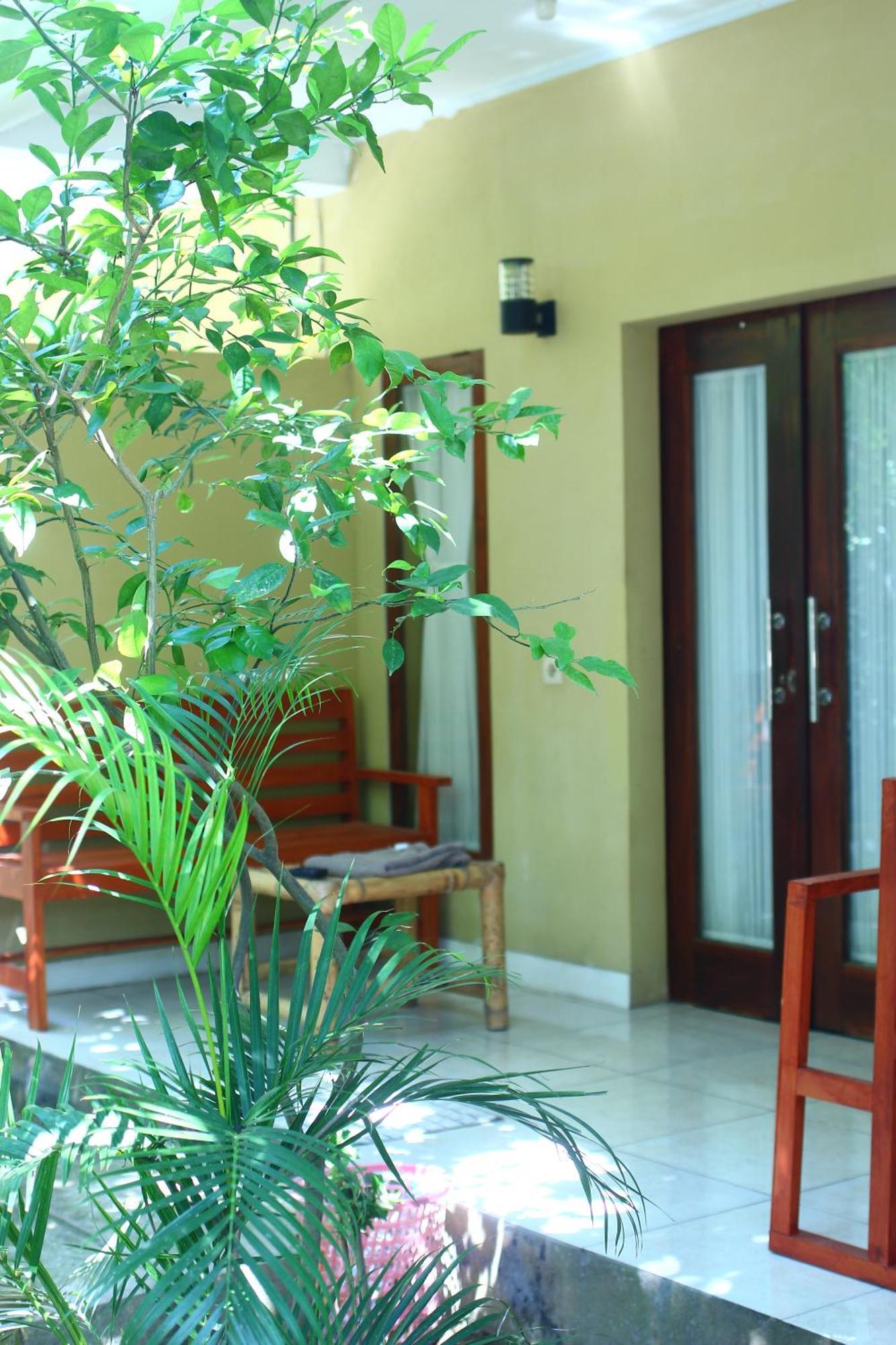Three V Homestay Kuta  Экстерьер фото