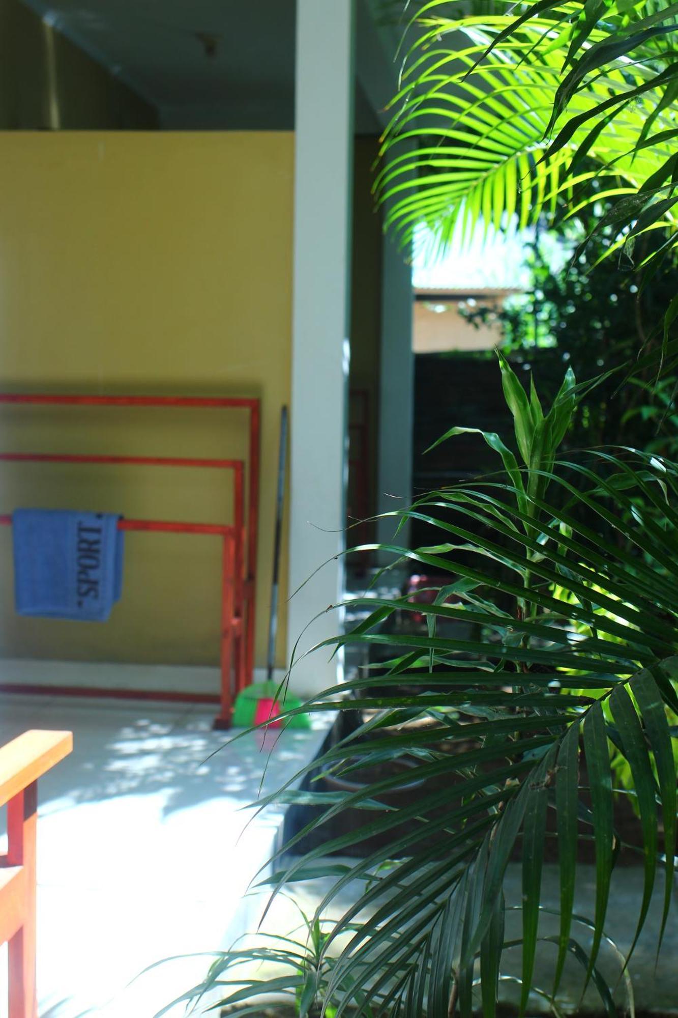 Three V Homestay Kuta  Экстерьер фото