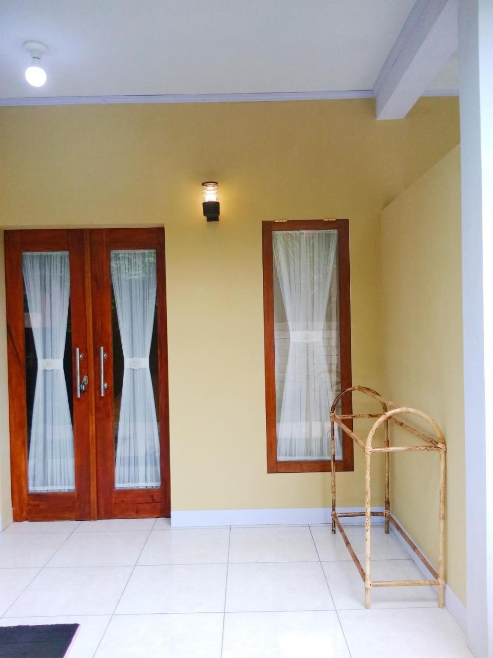 Three V Homestay Kuta  Экстерьер фото